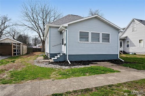 839 S Jackson St, Litchfield, IL, 62056-2215 | Card Image