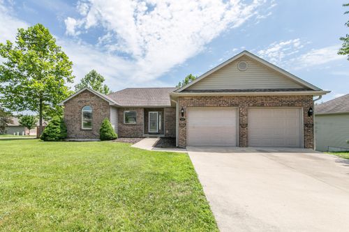 4008 Iguana Dr, COLUMBIA, MO, 65202-6235 | Card Image