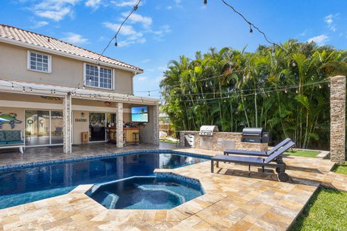 121 Ne Naranja Ave, Port St. Lucie, FL, 34983-8448 | Card Image