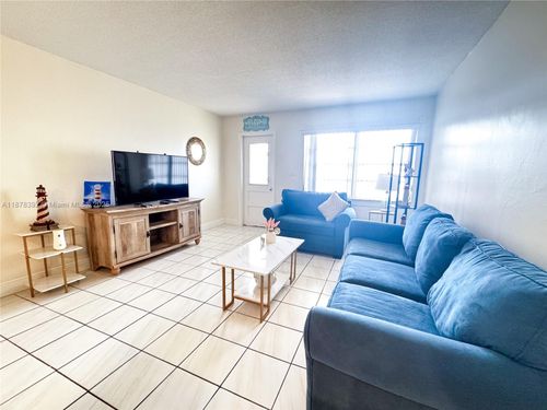apt-303-1575 Euclid Ave, Miami Beach, FL, 33139-3551 | Card Image