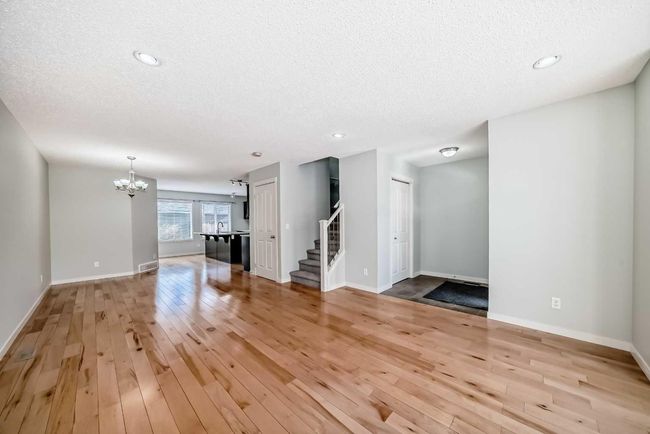 212 Autumn Green Se, House other with 3 bedrooms, 3 bathrooms and 2 parking in Calgary AB | Image 12