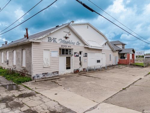 313 W 5th St, Muncie, IN, 47302-2363 | Card Image