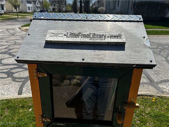 Community Library Box | Image 6