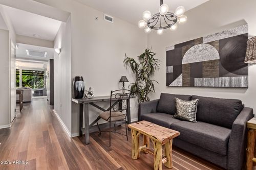4009-7117 E Rancho Vista Dr, Scottsdale, AZ, 85251-1348 | Card Image