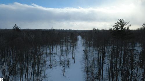 1319 Laporte Rd, Alger, MI, 48610-9603 | Card Image