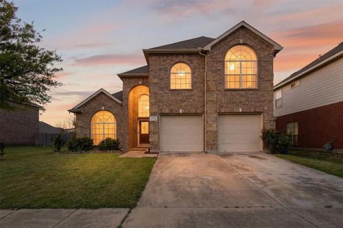 2102 Pecan Ridge Dr, Forney, TX, 75126-4070 | Card Image