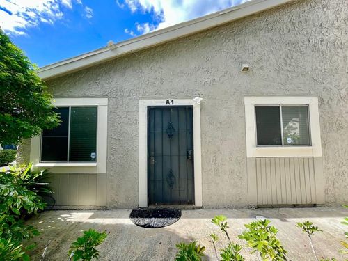 42a1-6342 Newtown Cir, TAMPA, FL, 33615-3627 | Card Image