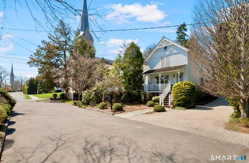 494 Pequot Ave, Southport, CT, 06890-1365 | Card Image