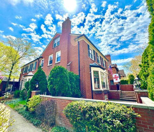 50 Cranford Lane, Grosse Pointe, MI, 48230 | Card Image