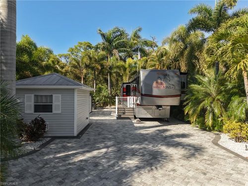 10067 Ramblewood Ct, FORT MYERS, FL, 33905 | Card Image