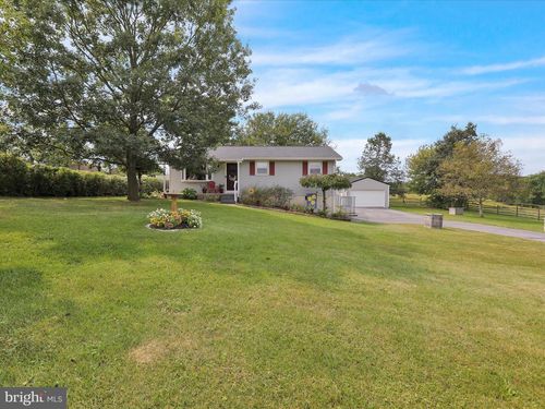775 S Spruce St, Annville, PA, 17003-2315 | Card Image