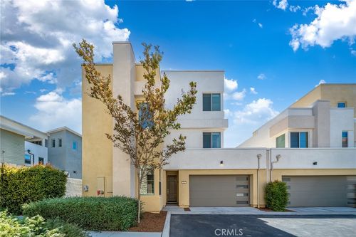 115 Masterpiece, Irvine, CA, 92618-1378 | Card Image