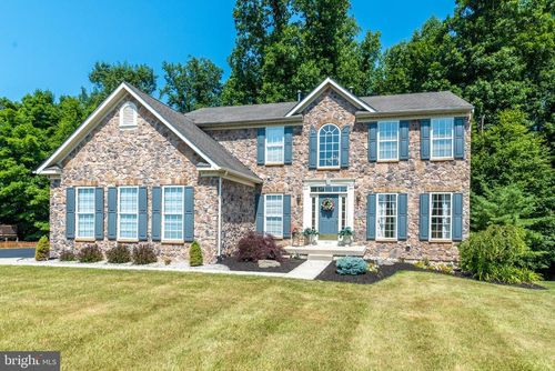 1876 Sycamore Dr, QUAKERTOWN, PA, 18951-6035 | Card Image