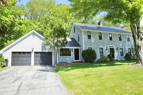 52 Ledgewood Rd, Claremont, NH, 03743-5722 | Card Image