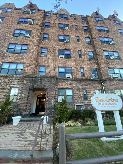 6-e-141 Wyckoff Pl, Woodmere, NY, 11598-2167 | Card Image