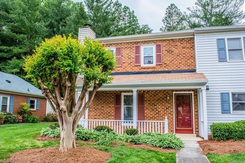 321 Oak Arbor Ln, Winston Salem, NC, 27104-3689 | Card Image