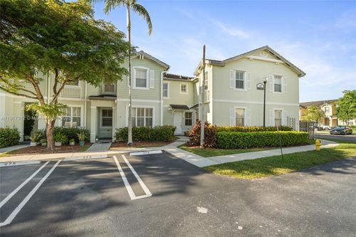 152 Se 29th Ave, Homestead, FL, 33033-7003 | Card Image