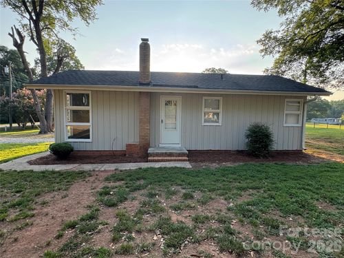 124 Roxie Ln, Belmont, NC, 28012-9717 | Card Image