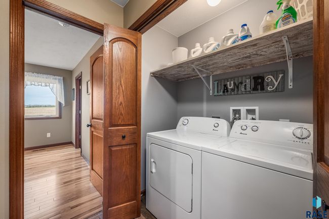 100 Oak Ave, House other with 6 bedrooms, 4 bathrooms and null parking in Crooks SD | Image 25