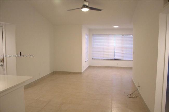 APT-3203 - 2826 S University Dr, Condo with 1 bedrooms, 1 bathrooms and null parking in Davie FL | Image 14