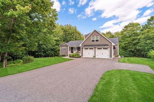 100 Higgins Dr, Wells, ME, 04090-6069 | Card Image