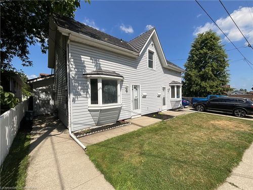 14 Elm Ave, Stoney Creek, ON, L8G2W1 | Card Image