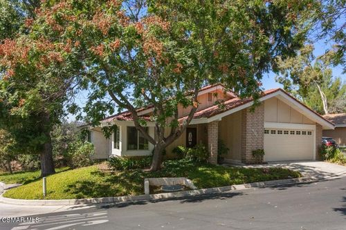 501 Dorado Ct, Oak Park, CA, 91377-3850 | Card Image