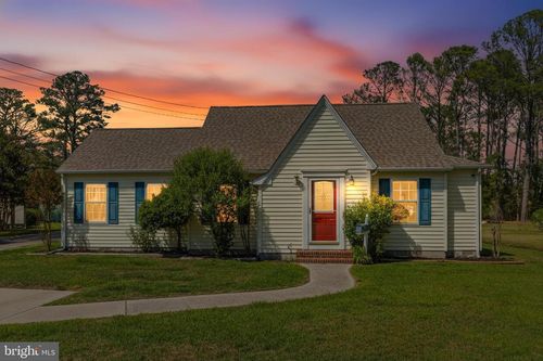 20 Hall Hwy, CRISFIELD, MD, 21817-1206 | Card Image