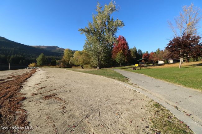 25 Pine Leaf Rd, House other with 1 bedrooms, 1 bathrooms and null parking in Laclede ID | Image 41