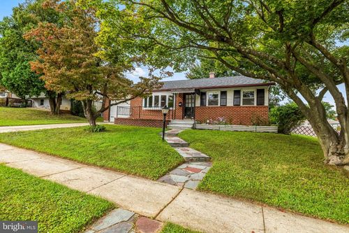 323 Stonecastle Ave, REISTERSTOWN, MD, 21136-3522 | Card Image