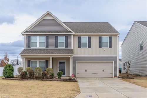 632 Wrenn Forest St, High Point, NC, 27260-2713 | Card Image