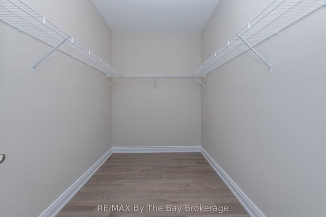 3 Periwinkle Rd, House other with 4 bedrooms, 4 bathrooms and 4 parking in Springwater ON | Image 18
