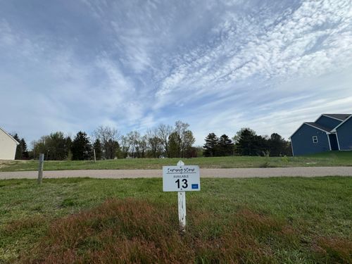 8000 Turning Stone, Kalamazoo, MI, 49009 | Card Image