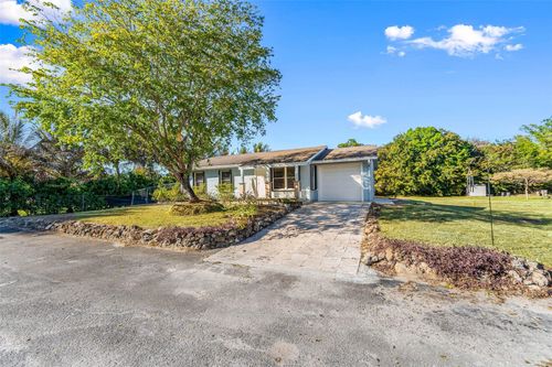 12895 Persimmon Blvd, West Palm Beach, FL, 33411-8977 | Card Image