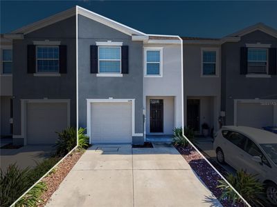 1698 Hubbell Road, Townhouse with 3 bedrooms, 2 bathrooms and null parking in Wesley Chapel FL | Image 2