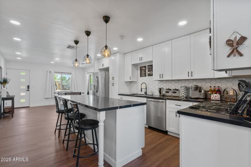 7715 E Catalina Dr, Scottsdale, AZ, 85251-6508 | Card Image