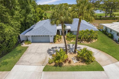 656 Mehlenbacher Rd, BELLEAIR, FL, 33756-1517 | Card Image