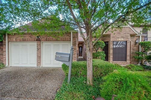 1919 Mosa Creek Ct, Houston, TX, 77017-6060 | Card Image