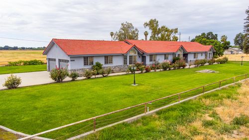 9200 Highway 41, Lemoore, CA, 93245 | Card Image
