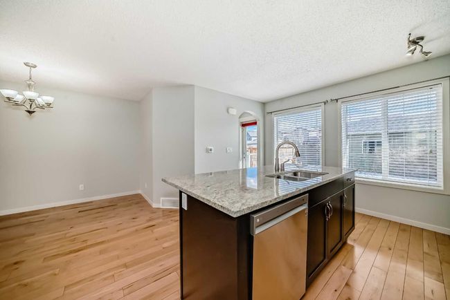 212 Autumn Green Se, House other with 3 bedrooms, 3 bathrooms and 2 parking in Calgary AB | Image 9