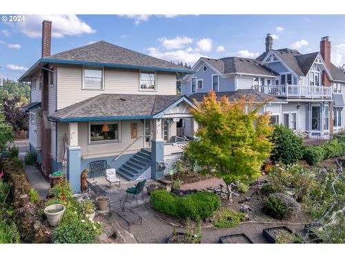 509 High St, Oregon City, OR, 97045-2238 | Card Image
