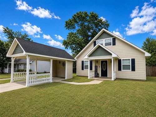 107 E Lee St, Leesville, LA, 71446-4031 | Card Image
