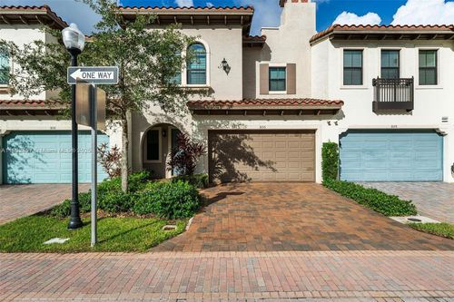 0-3155 Nw 124th Way, Sunrise, FL, 33323-5257 | Card Image