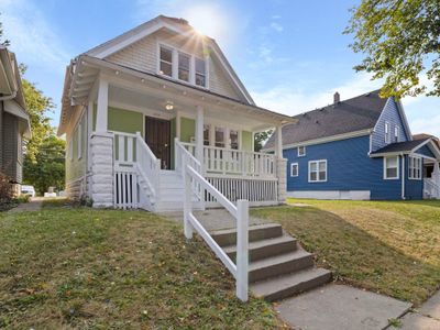 2616 N 37th St, House other with 4 bedrooms, 2 bathrooms and null parking in Milwaukee WI | Image 3