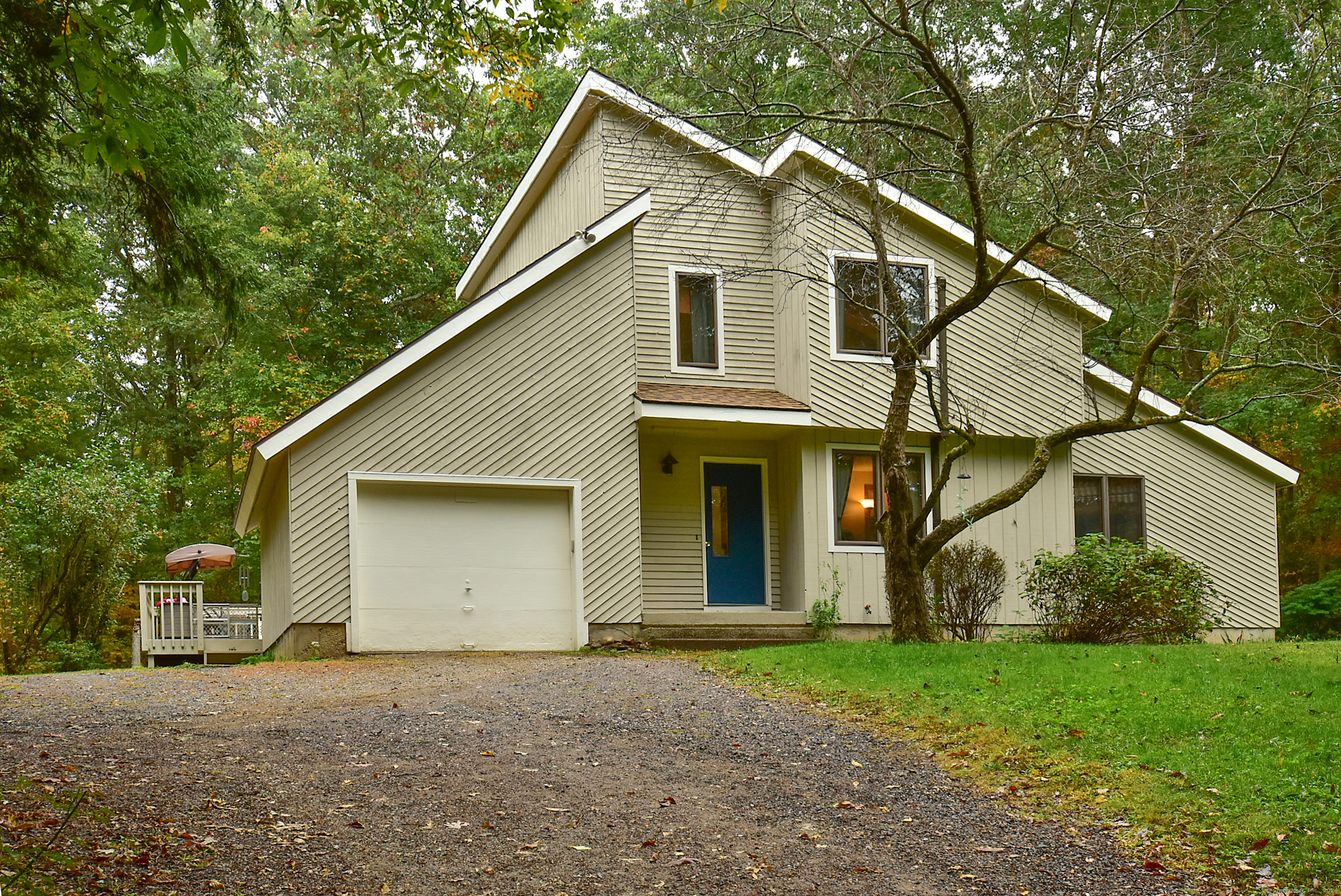 Eldredge Mills Rd, Willington, CT 06279