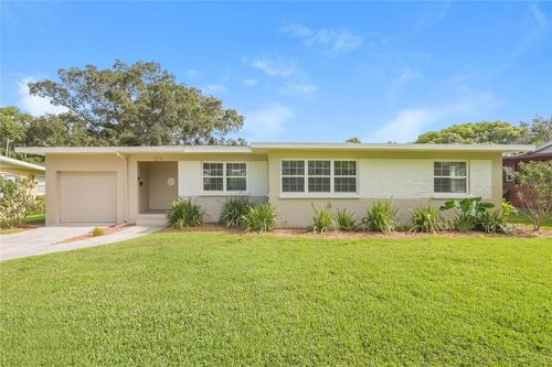 823 Demington St, LAKELAND, FL, 33803-4520 | Card Image