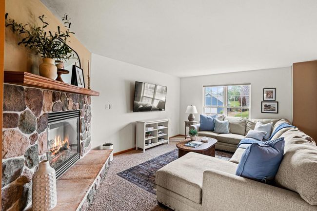 423 Parkview Drive, House other with 3 bedrooms, 3 bathrooms and null parking in Johnson Creek WI | Image 6