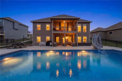 10212 N Corrington Ave, Kansas City, MO, 64101 | Card Image