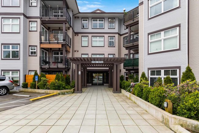 465 - 27358 32 Avenue, Condo with 3 bedrooms, 3 bathrooms and 2 parking in Langley BC | Image 34