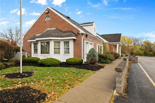 38 S Main St, Churchville, NY, 14428-9494 | Card Image